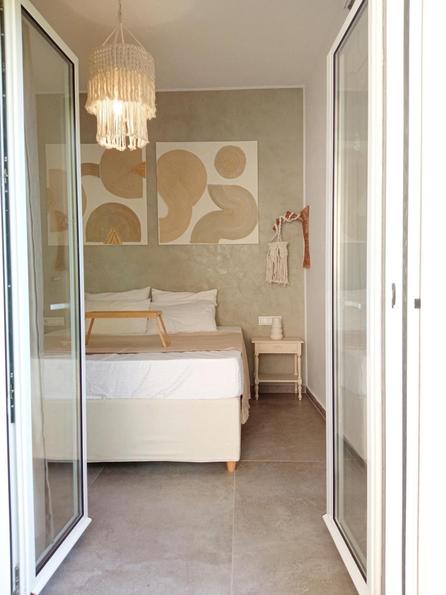 Summer Feel Suites Poros Town Exterior foto