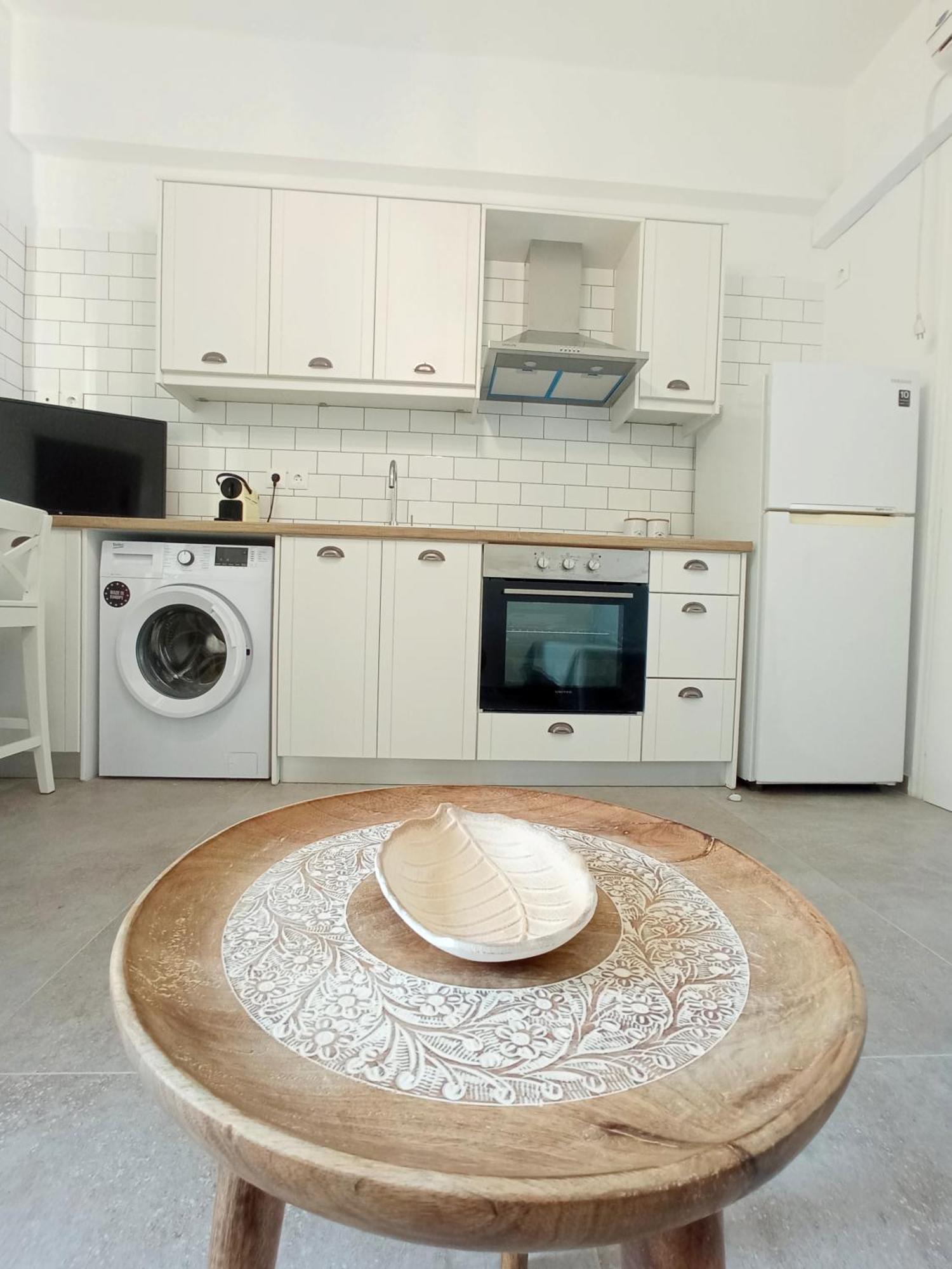 Summer Feel Suites Poros Town Exterior foto